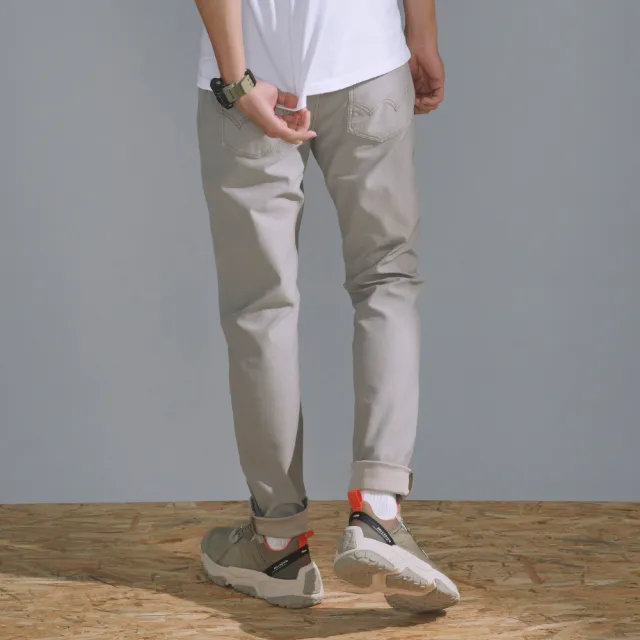 【EDWIN】男裝 東京紅360°迦績彈力機能錐形牛仔褲(淺灰色)