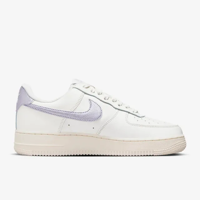 【NIKE 耐吉】休閒鞋 運動鞋 WMNS AIR FORCE 1 07 ESS 女鞋 白紫(DV7470100)