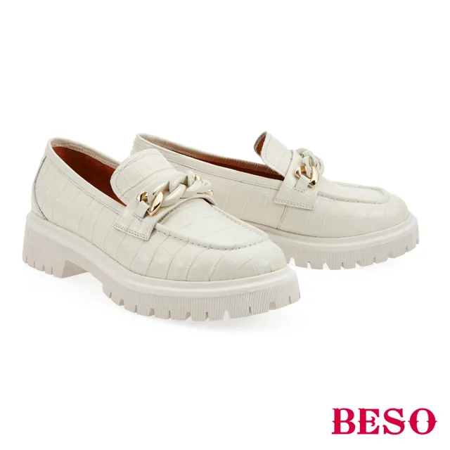 【A.S.O 阿瘦集團】BESO 壓紋牛皮飾釦厚底直套樂福休閒鞋(米色)