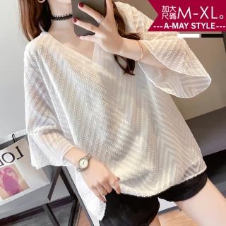 【艾美時尚】中大尺碼女裝 上衣 顯瘦V領寬鬆飄逸雪紡衫。M-XL(2色.預購)