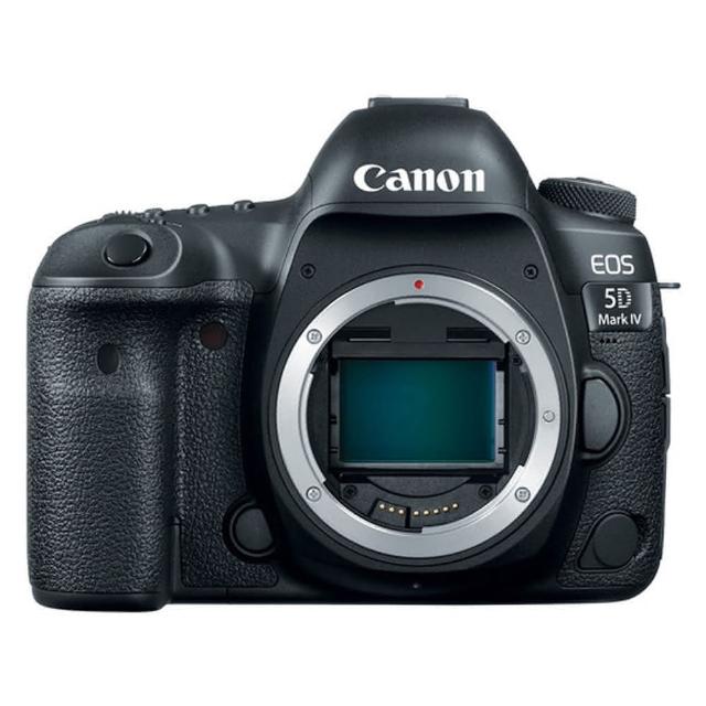 Canon 佳能 EOS 5D Mark IV 全片幅單眼相機，搭載3040萬畫素CMOS影像感應器，提供卓越畫質與細膩細節。3.2吋翻轉式LCD螢幕，方便多角度拍攝；ISO最高12800，適合低光環境。眼平五稜鏡觀景窗視野率100%，支援SD/SDHC/SDXC儲存卡。最快1/8000秒快門速度，機身尺寸150.7 x 116.4 x 75.9 mm，重量約800g。平行輸入來源，享12個月保固，BSMI許可字號D33B24。專業級DSLR，完美捕捉每刻！