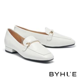 【BYHUE】韓系質感造型鼓帶全真皮軟芯樂福低跟鞋(白)
