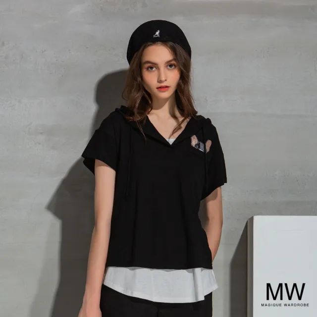 【MAGIQUE WARDROBE】假兩件連帽法鬥探頭燙片短袖上衣(2色)