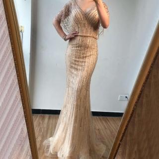 【女神婚紗禮服】高階紅色深V修身魚尾宴會晚禮服 LA70163 香檳色(敬酒服 主持人)