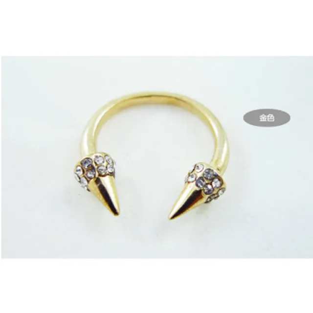 【Kaye歐美流行飾品】鉚釘鑲嵌水鑽造型戒指