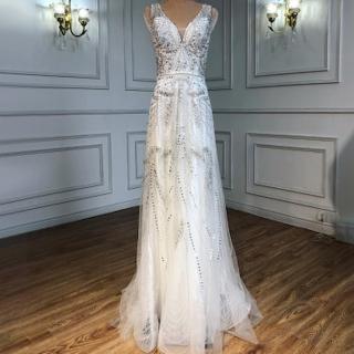 【女神婚紗禮服】高階金色V領無袖性感宴會晚禮服 LA70287 白色(年會主持人 演出)