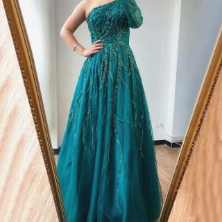 【女神婚紗禮服】高階奢華單肩長袖網紗宴會晚禮服 LA60988 綠色單肩(主持人 晚宴服)