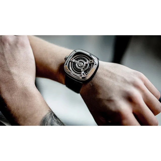 【SEVENFRIDAY】設計師工藝自動上鍊機械錶-銀x黑/47mm(M1-3)