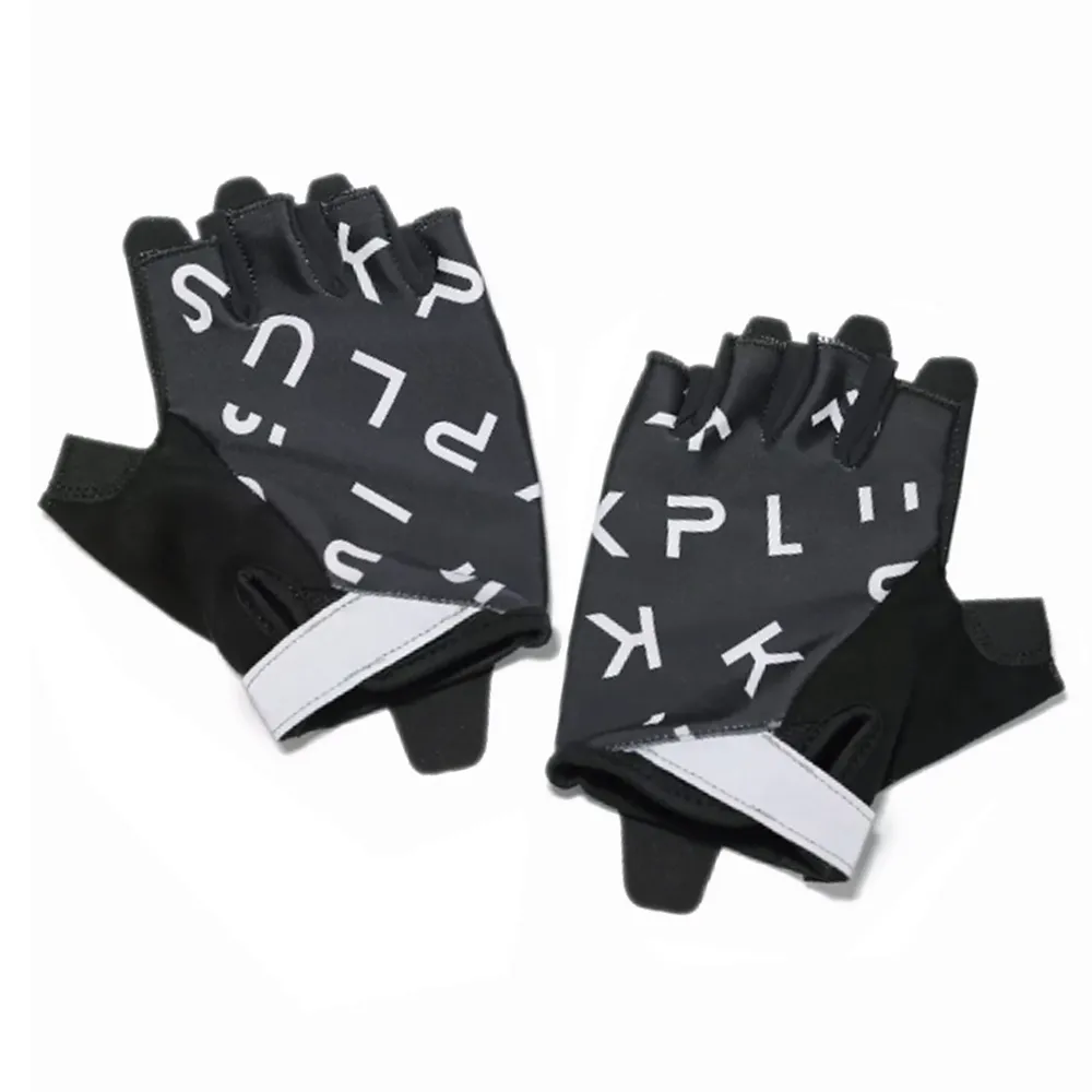 【KPLUS】黑底白字母款單車半指騎行手套/運動用手套