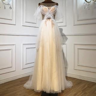 【女神婚紗禮服】高階白色網紗夢幻甜美修身長款宴會晚禮服 LA71000(主持人 表演禮服)