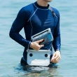 【bitplay】AquaSeal Sacoche 全境防水瞬扣包 - 水泥灰(IPX7 海邊 游泳 野溪 手機袋 觸控 浮潛 情人節)