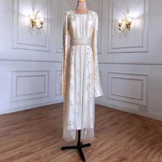 【女神婚紗禮服】高階方領緞面高貴典雅宴會晚禮服 LA71015 米白色(主持人 晚宴服)