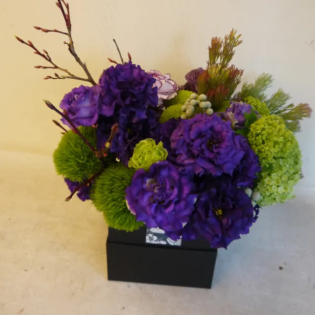 【Santa Ana】紫桔梗花盒(新鮮花材與高質感紙盒的組合)