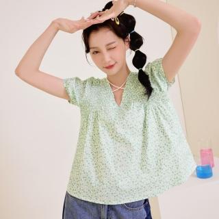 【OB 嚴選】純棉碎花打纜綁帶拋袖上衣 《AB18773》