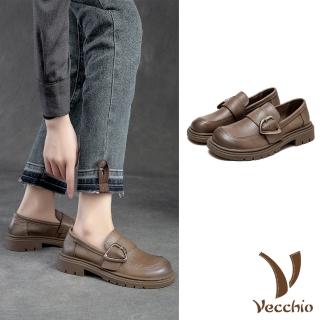 【Vecchio】真皮樂福鞋 牛皮樂福鞋/全真皮頭層牛皮寬楦舒適個性金屬釦飾休閒樂福鞋(卡其)