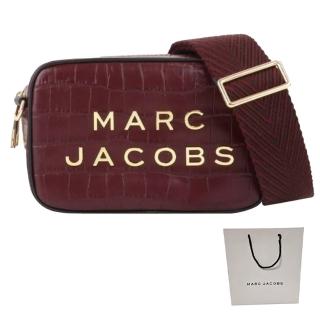 【MARC JACOBS 馬克賈伯】MARC JACOBS 金屬大LOGO鱷魚紋皮革拉鍊斜背相機包 酒紅色(送禮)