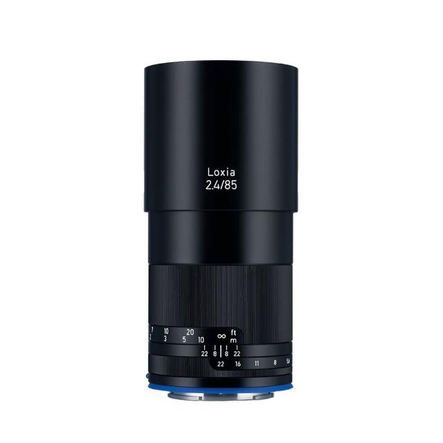 ZEISS 蔡司 Loxia 85mm F/2.4 鏡頭，採用精準手動對焦設計與高品質全金屬邊框，擁有幾乎毫無失真的優異光學特性，完美相容全片幅相機。適合專業攝影師用於人像肖像拍攝，帶來細膩銳利的影像表現。提供一年保固，確保可靠品質保證。