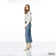 【iROO】綴金屬R字牛仔褲