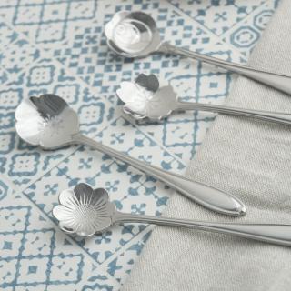 【SALUS】日本製 花朵系列湯匙(餐具 不鏽鋼 刀子 叉子 湯匙 日本餐具 下午茶 茶具 烘焙 甜點)