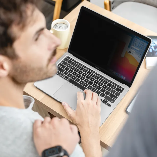 【SwitchEasy 魚骨牌】MacBook Air 15吋 EasyProtector防窺片(黏膠式筆電保護貼膜)