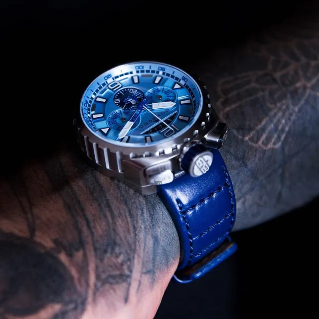 【BOMBERG】炸彈錶 BOLT-68 冰川藍洞計時手錶-/45mm(BS45CHSS.050-7.3)