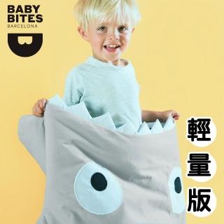 【BabyBites 鯊魚咬一口】西班牙製-純棉兒童多功能睡袋-卡其灰 藍底(輕量兒童版)