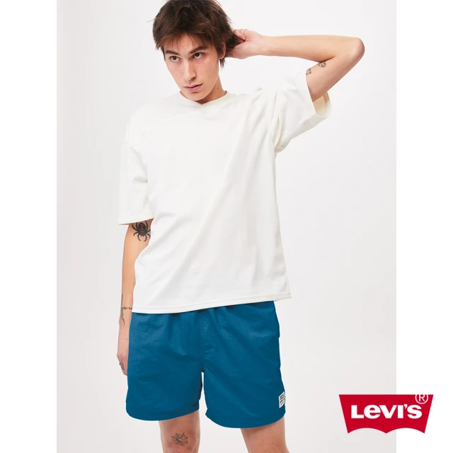 LEVIS old Tab金標系列 男款 寬鬆版短袖V領素T恤 牛奶白 人氣新品