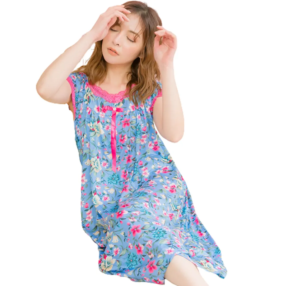 【lingling】PA4054大尺碼-滿版印花蕾絲牛奶絲短袖連身睡衣(獨特藍)