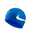 【NIKE 耐吉】SWIM 成人矽膠泳帽-游泳 戲水 海邊 沙灘(NESS8163-100)