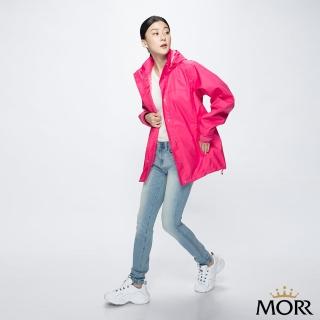 【MORR】顯瘦時尚 防風防水透氣機能外套(經典桃紅)