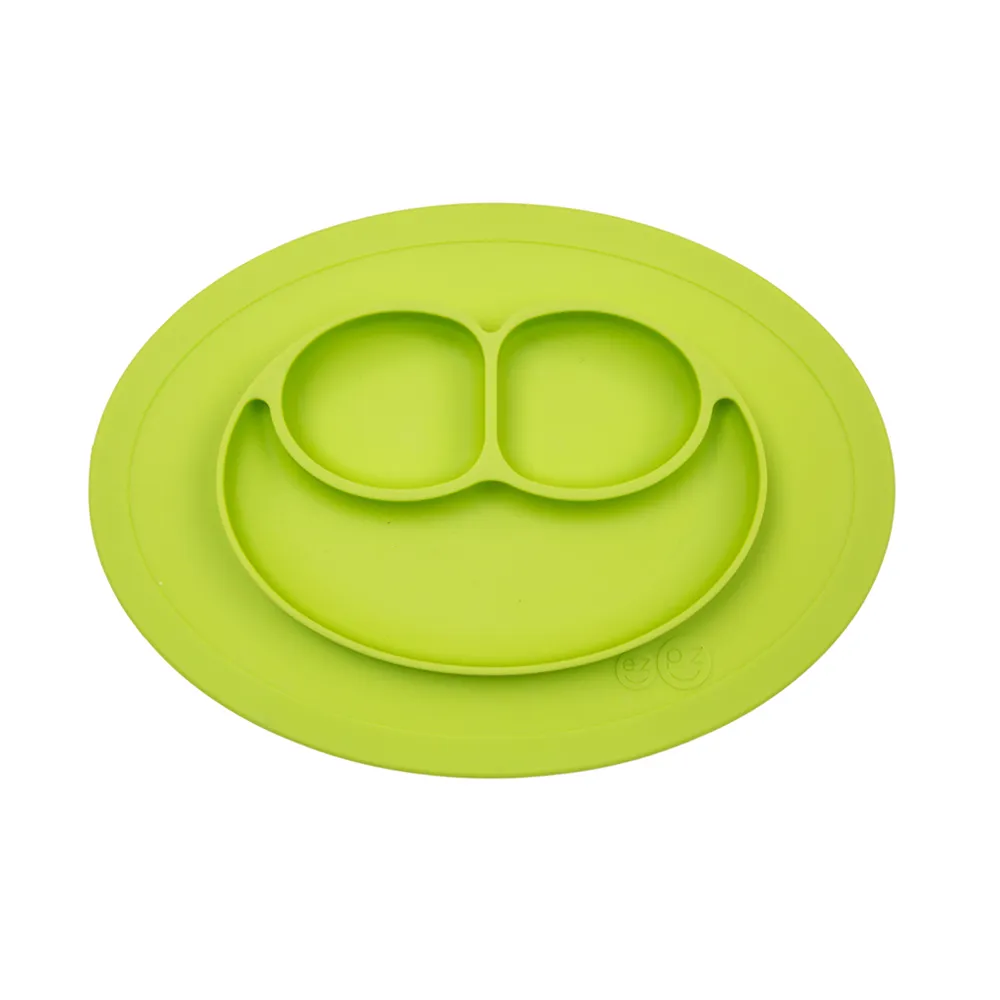 【美國ezpz】mini mat迷你餐盤+餐墊：蘋果綠(FDA認證矽膠、防掀倒寶寶餐具)