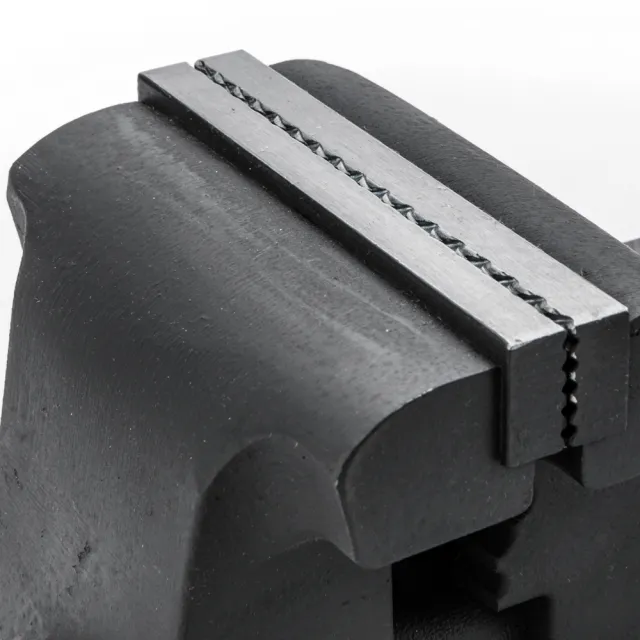 【特力屋】黑手牌 鑄鋼橫萬力桌上型虎鉗 4 旋轉式底座 十年保固