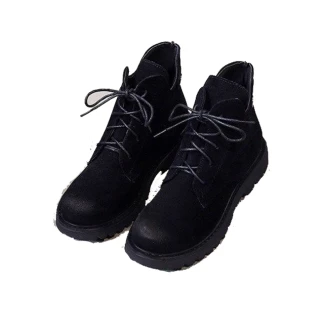 【E&B】復古擦色絨面V型靴口馬丁靴(黑)