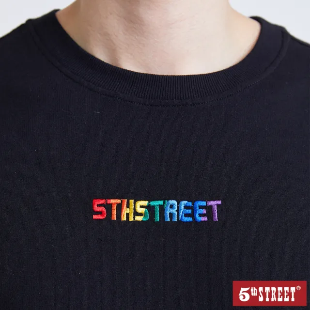 【5th STREET】中性平權彩虹標籤短袖T恤-黑色