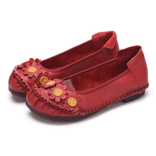 【Vecchio】真皮頭層牛皮手工縫線花朵裝飾低跟舒適單鞋(紅)