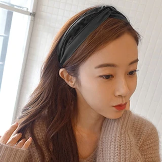 【AnnaSofia】韓式寬髮箍髮飾-雙拼絨布質皮革璇結 現貨(黑系)