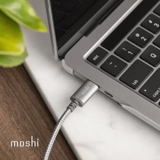 【moshi】iGlaze for MacBook Pro 13’’ 輕薄防刮保護殼(2020)