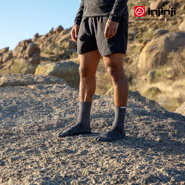 【Injinji】Trail野跑避震吸排五趾中筒襪FX-黑色NAA37(吸濕排汗 厚底防震 防腳底水泡/推薦鐵人襪)