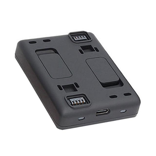 Insta360 ONE R 配件組，提供完整的全景相機配件組合，適合創作者與攝影愛好者使用。包含必要模組與附件，提升拍攝靈活性。品牌為其他品牌，無保固保障，經濟實惠的入門選擇。完美相容 Insta360 ONE R 主機，支援 360 度全景拍攝與防水功能，助力您的旅行與運動記錄。