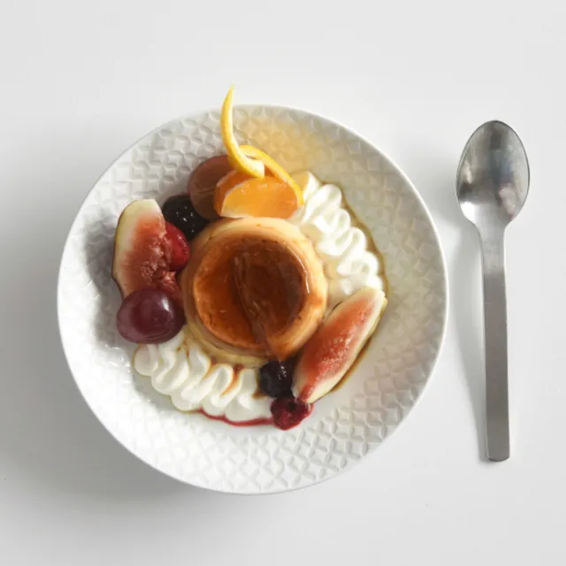 【日本 Natural69】波佐見燒 ZUPA White系列 甜點盤 陶瓷盤 菜盤 圓盤 深盤 15cm 長頸鹿(日本製)