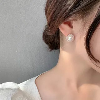 【Emi 艾迷】小香風 法式情懷氣質珍珠滾邊耳環 耳夾 夾式耳環 無耳洞(蚊香盤耳夾)