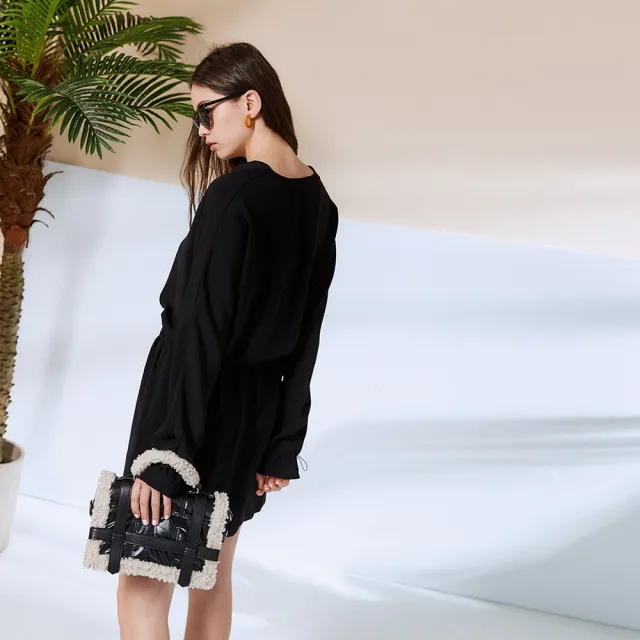 【ICHE 衣哲】Cop.Copine 法國原裝進口V領抽繩長袖造型洋裝-2色