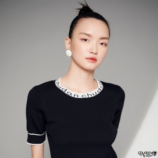【Chudan 初丹】優雅Logo滾邊嫘縈上衣