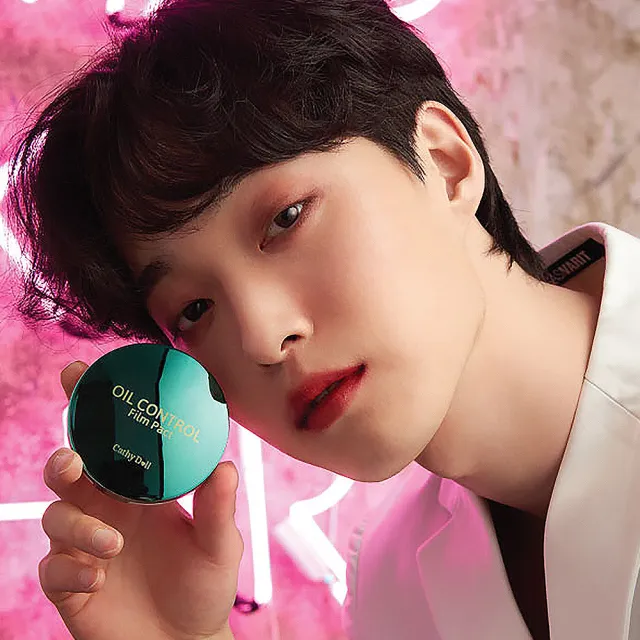 【Cathy Doll 凱蒂娃娃】素顏蜜粉餅2入組(12g 贈淨顏保濕卸妝水 500ml)