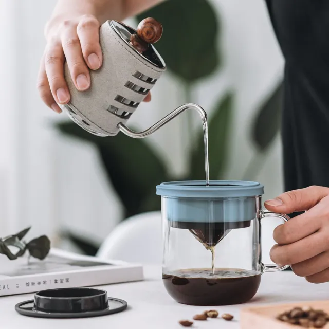 【PO:】2入組手沖咖啡(咖啡玻璃杯350ml-黑藍+咖啡玻璃杯240ml-紅)