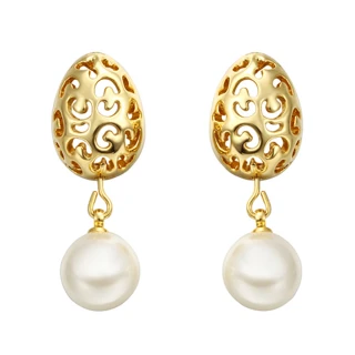 【Aphrodite 愛芙晶鑽】蛋形縷空造型水鑽珍珠耳環(黃金色)