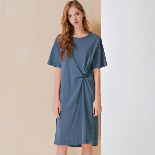 【OUWEY 歐薇】扭結設計造型拼接連身裙3212177010(黑/藍)