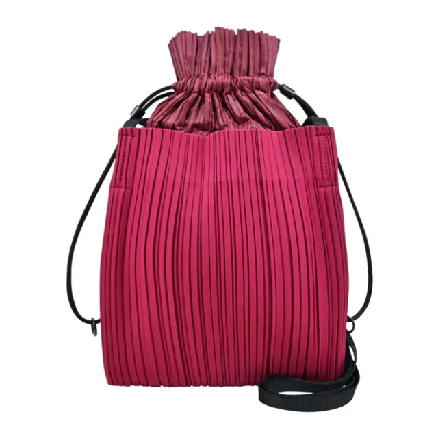 【ISSEY MIYAKE 三宅一生】PP  SQUARE PLEATS BAG束口斜背包(任選)