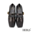 【HERLS】低跟鞋-復古全真皮橫帶鏤空方頭低跟鞋(黑色)