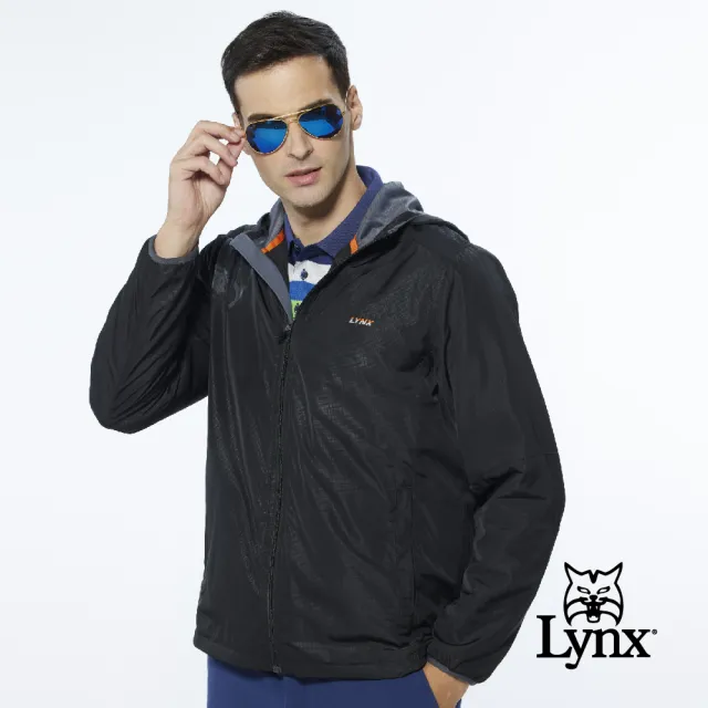 【Lynx Golf】男款保暖防風內刷毛右肩經典大山貓印花長袖連帽外套(黑色)